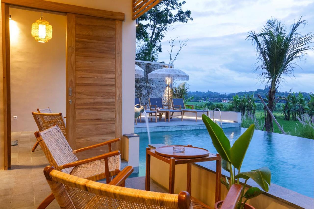 Boutique Villa Jogja Senang ジョグジャカルタ エクステリア 写真