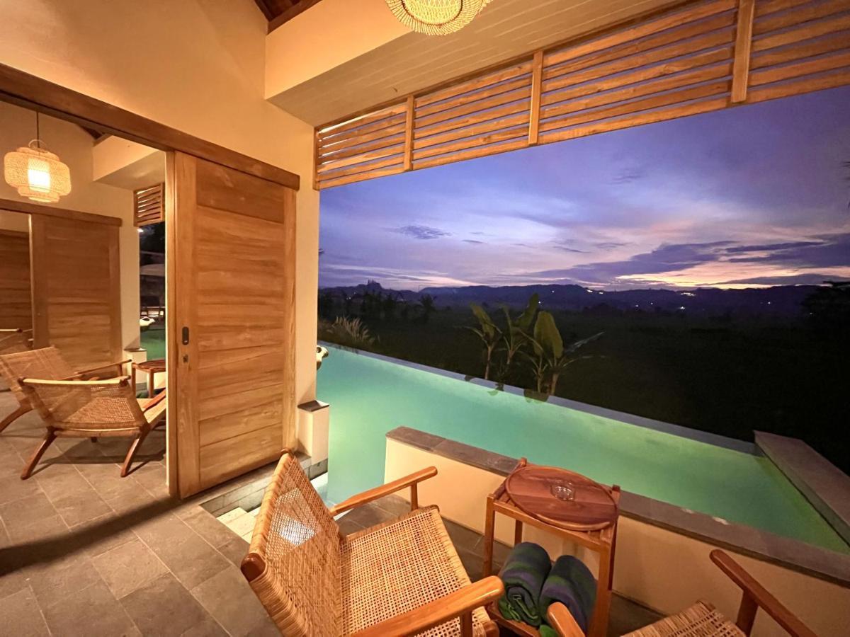 Boutique Villa Jogja Senang ジョグジャカルタ エクステリア 写真