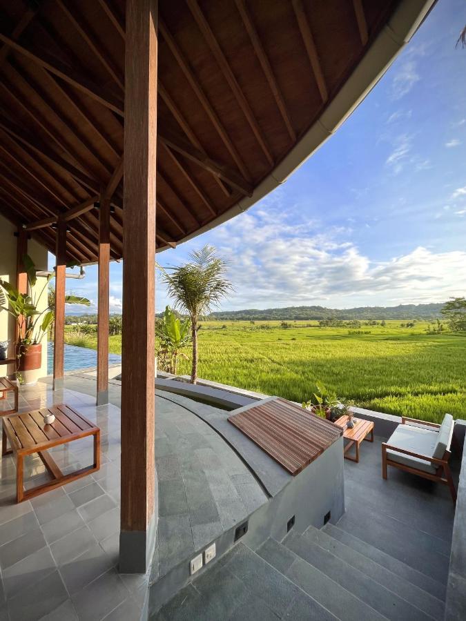 Boutique Villa Jogja Senang ジョグジャカルタ エクステリア 写真